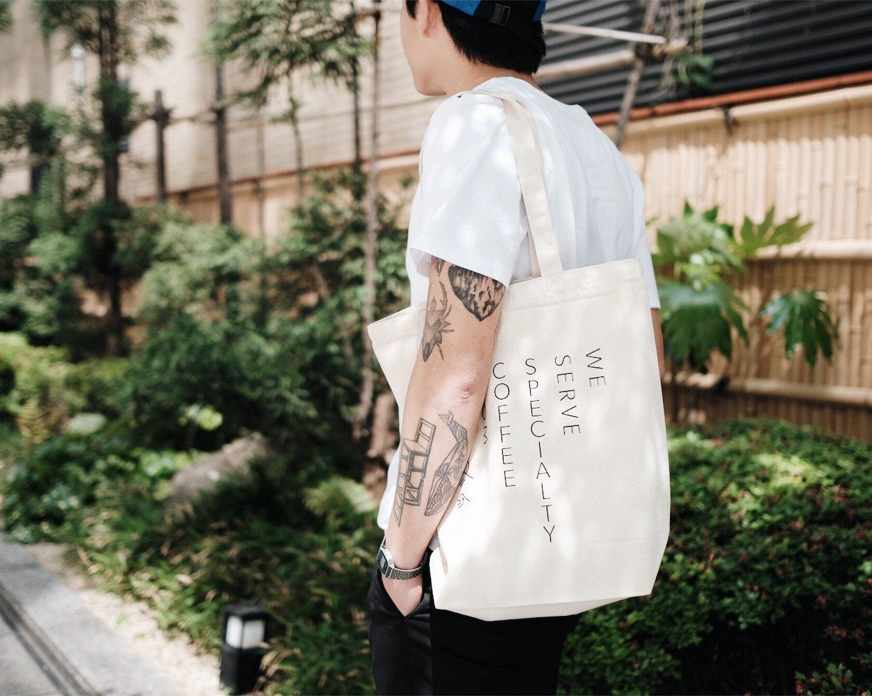 Kurasu Tote: We Serve Specialty Coffee Merchandise Kurasu