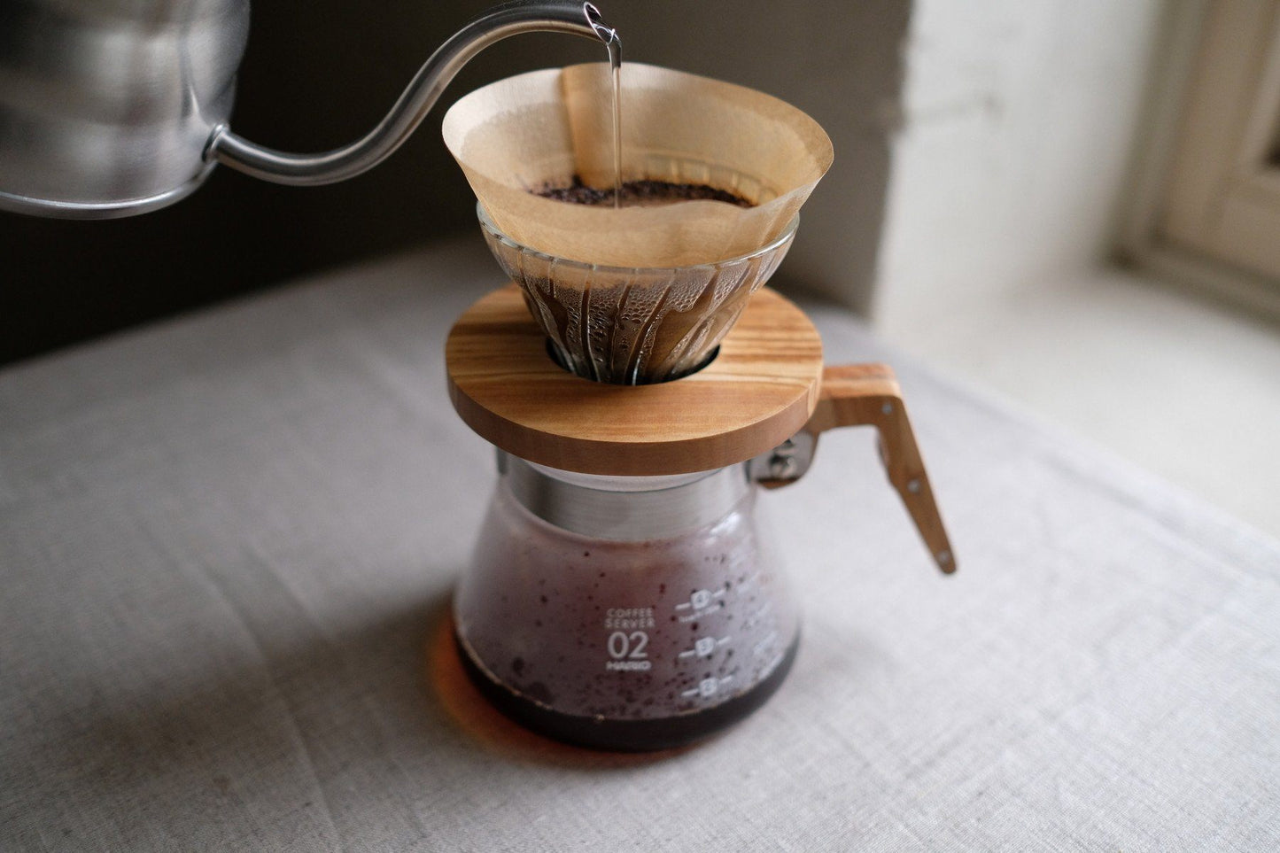 Hario V60 Glass Dripper Olive Wood Base 1-2 Person
